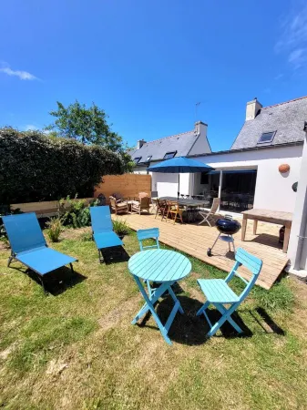 Charmante Maison a la Campagne Отели в г. Плонеур-Ланверн