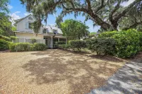 Palmetto Bluff Home in the Heart of Wilson Village3 Bdrm-3.5 Bath -Golf Access - Gym