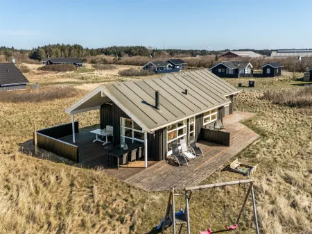 "Sirkka" - 902m from the Sea