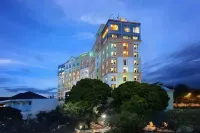 Grand Candi Hotel Semarang Hotel dekat Lapak Bu Dar Ketileng