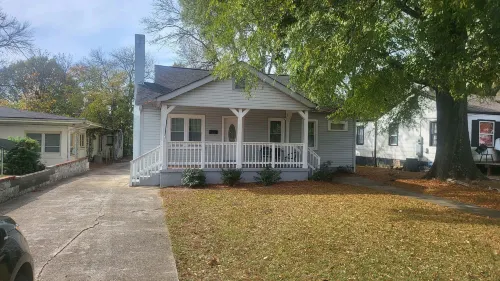 83rd Street Comfy Cottage