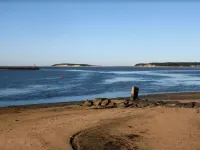 Steps to bayside beach Hotels in Wellfleet