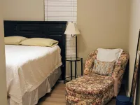 The Perfect Vrbo for Corporate Groups, Traveling Nurses, Families & Friends!