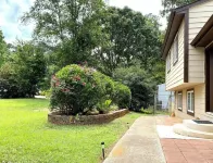 5 minutes to shopping mall restaurants and highway Hotels near Mega Mart