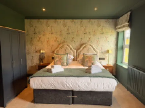 Moorhill House Bed & Breakfast