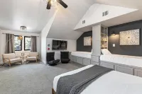 Smoky Hill Ranch, 8 Acres, 2 Homes, Events, Sport Court, Fishing, & Fire Pits