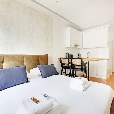 Cosy & chic studio - 2P - Levallois Отели рядом с достопримечательностью «Парк Планшет»