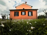 Holiday Home in Urbania with Garden BBQ