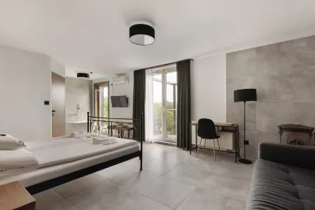 Port Rybaki & Vine Agritourism Отели в г. Бжозе