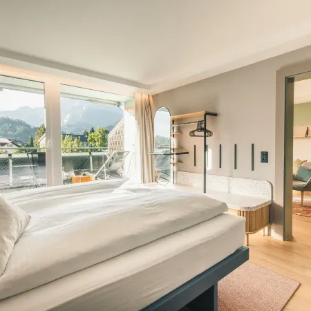 Hop Apartments & Suites
