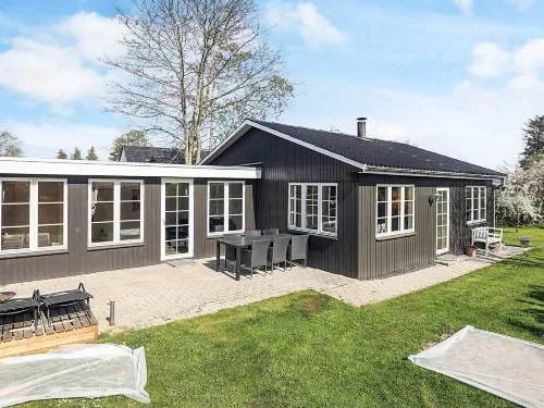 Cozy Summer House Near Ore Strand - 民泊