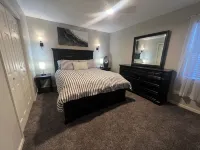 Minutes from KY Lake & Close to Town! Updated, Clean, Comfy, Huge Driveway!