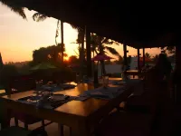 Underneath the Mango Tree - Beach and Spa Resort