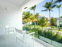 Beach Haus Key Biscayne II Hotels in Key Biscayne