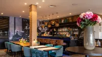 Van der Valk Hotel Emmen - bar