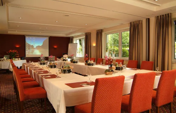 巴德茨維什安西北酒店