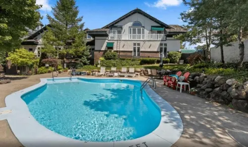 The Hideaway at Hayloft Lodge Chic & Unique Stay - 4-Star