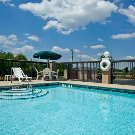 Holiday Inn Express & Suites MILTON EAST I-10 by IHG