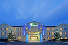 Holiday Inn Express & Suites READING AIRPORT by IHG