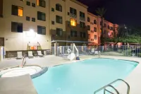 Holiday Inn & Suites GOODYEAR - WEST PHOENIX AREA by IHG - Pools