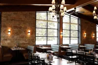 Northern Lights Inn Rugby - Moteles