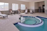 Holiday Inn Express & Suites WILLIAMS by IHG - Hot Tub