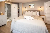 A Luxury Townhouse with Gated Parking in Central St Helier. Moments from the Sea - homestay