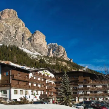 Hotel Miramonti Corvara Hotels near Pralongia