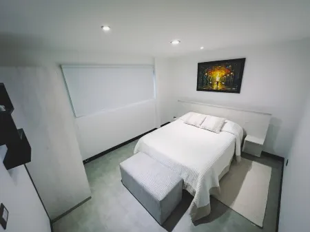 Luxury Mansion with Volcano View Отели рядом с достопримечательностью «Rotonda Florencia de San Carlos. PUNTO DE REFERENCIA.»