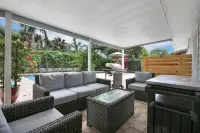 Welcome Basket Pool By Beach Fire Pit BBQ PS4