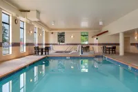 Hampton Inn Dubuque - Pools