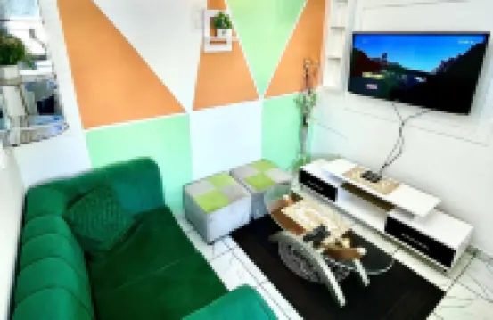 1 Bed Studio Sleeps 2 - Canal View Wifi Parking