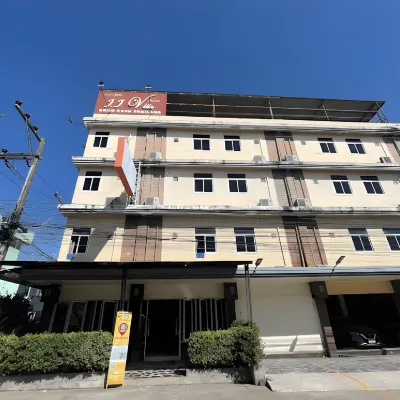 JJ Villa Hotels near Phrathat Kham Kaen