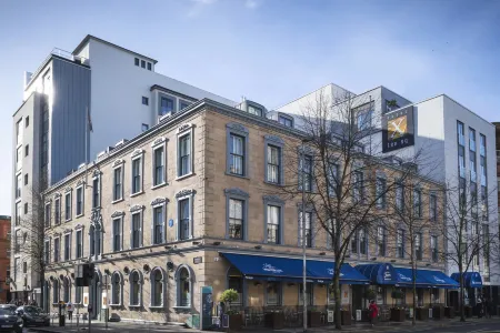 DoubleTree by Hilton Belfast City Ten Square