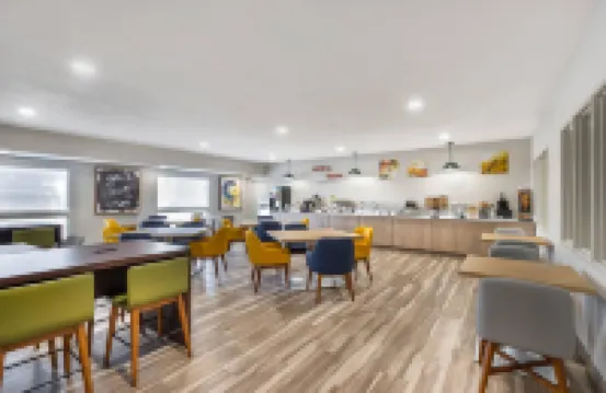 貝滕多夫康福特酒店 - 四城