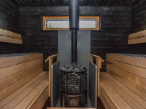 Villa karhenhelmi 于勒耶爾維酒店