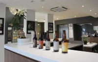 第戎克萊蒙梭議會康鉑酒店 - 酒吧