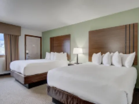 Ridgeline Hotel at Yellowstone, Ascend Hotel Collection Hotels in Gardiner