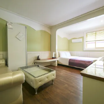 Sejong Soo Self check in motel