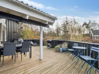 "Alvy" - 200m from the Sea