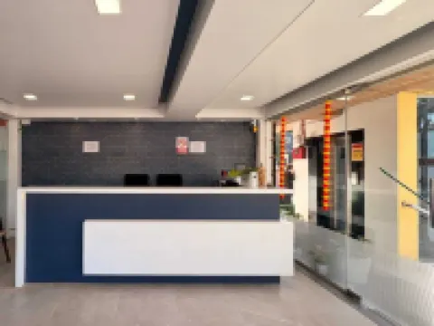 เอวรอน บีช รีสอร์ต โรงแรมในดามัน