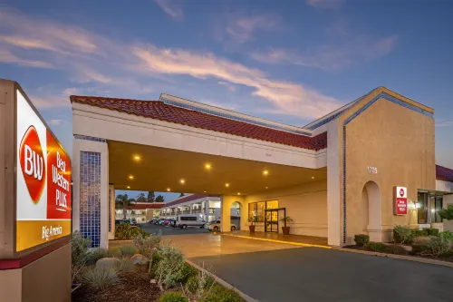 Best Western Plus Big America - Parkering