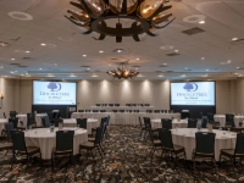 DoubleTree by Hilton Hotel & Conference Centre Regina Hotels in Regina