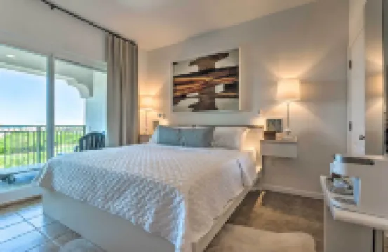 大洋景觀公寓位於羅斯瑪麗和阿利斯海灘之間！