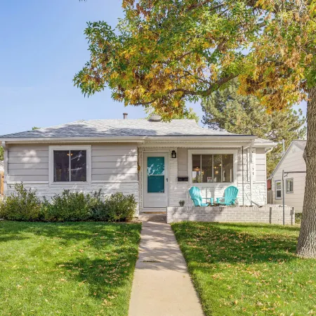 Dog-Friendly Ranch Retreat ~ 5 Mi to Denver!
