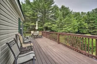 Deck, Fire Pit & Yard: Mountain Escape! - Parkplatz