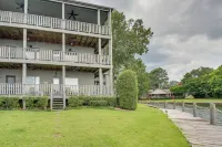 Lake-View Balcony Hot Springs Penthouse! - spa