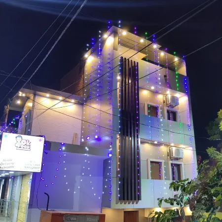 Hotel 7R Residency