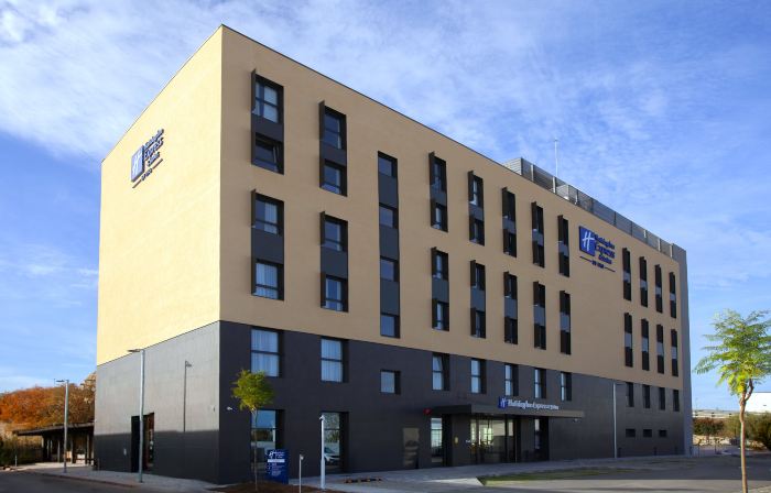 Holiday Inn Express & Suites BARCELONA - SABADELL by IHG