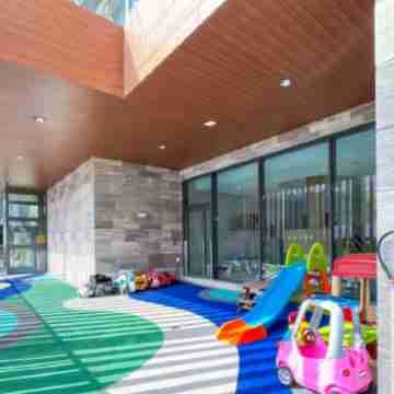 Chic studio  apartment with AC, fitness room in wonderful Sohba Hartland Dubai Others